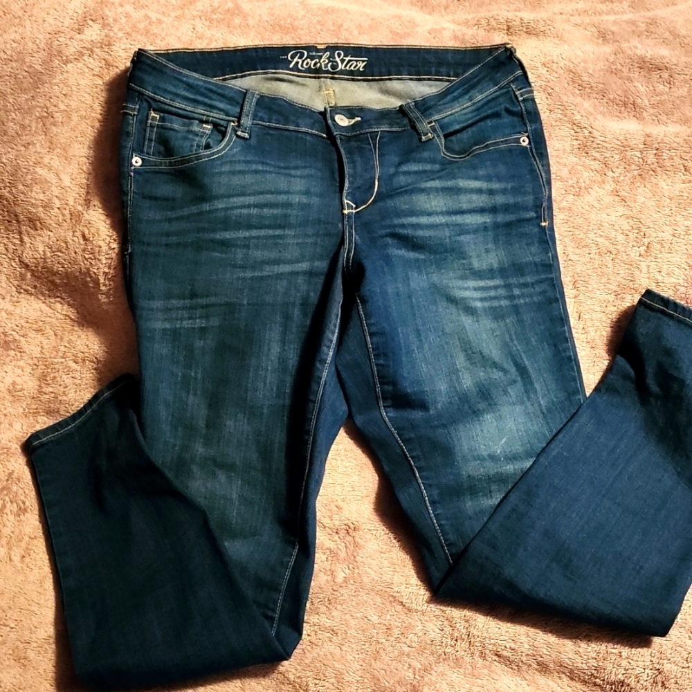 Old Navy Ladies Rockstar Jeans